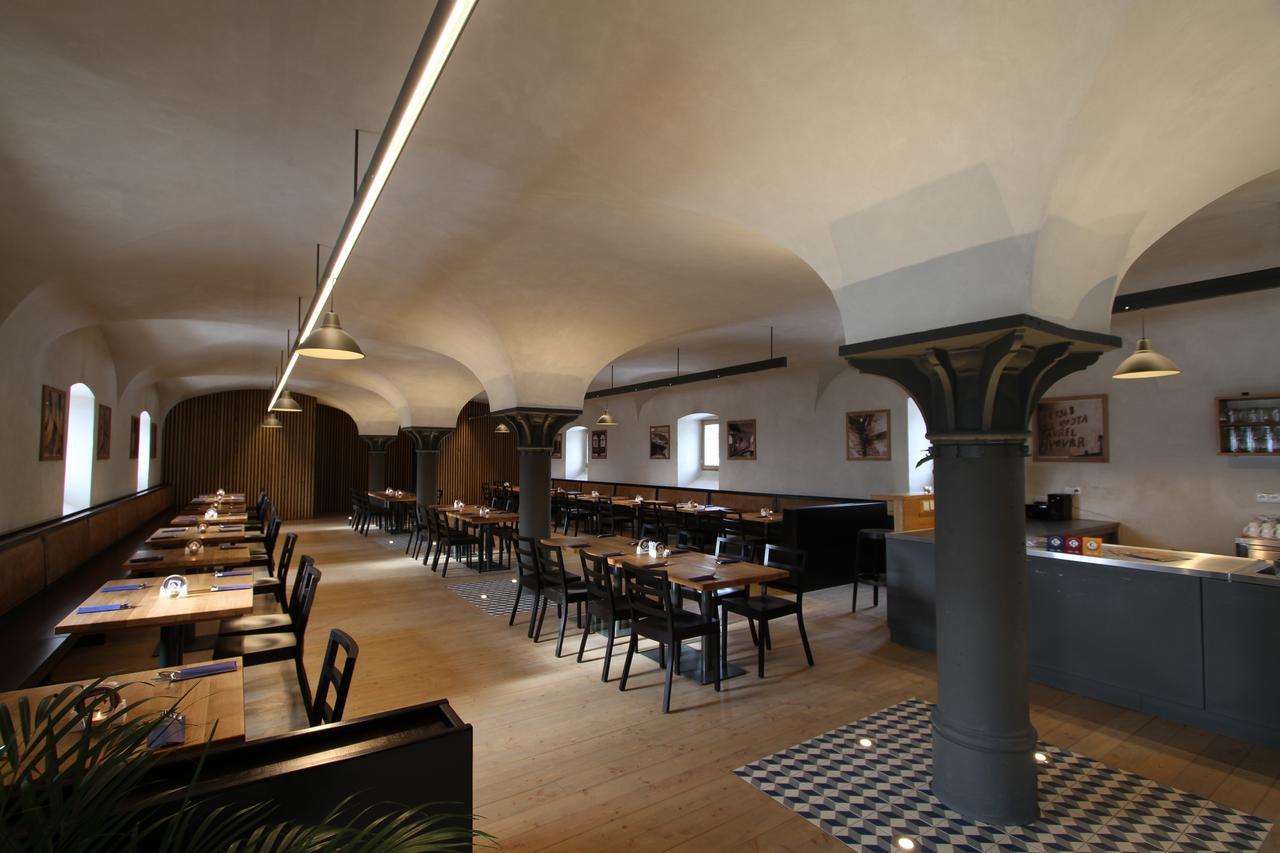 Hotel Kleis Cvikov Ngoại thất bức ảnh